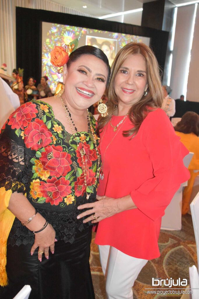 15 MILDRED AVILA Y ELVIA CALLEJA