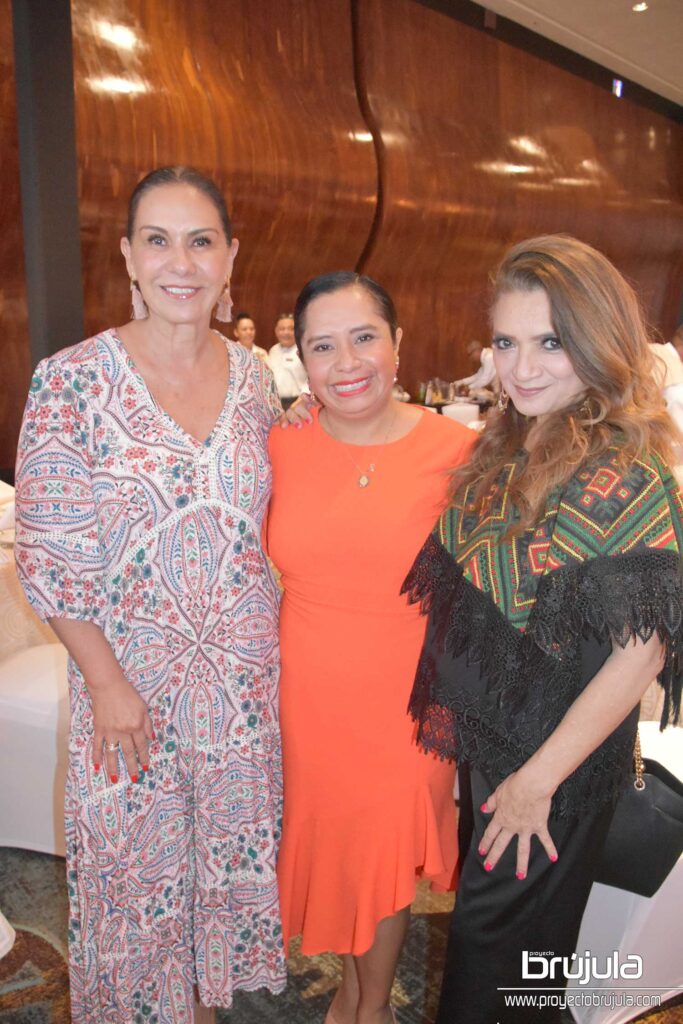18 ROXANA PENA CITLALI HERNANDEZ Y MAYRA PACHECO