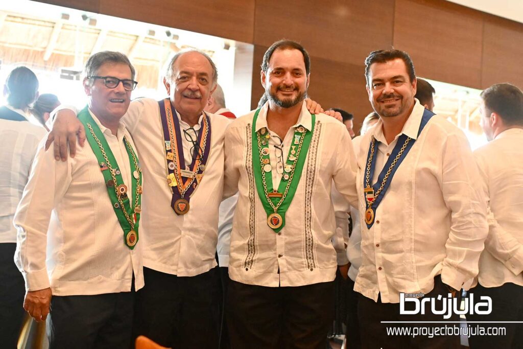 22 NéSTOR OSPINA, CéSAR PERDOMO, FRANCISCO MORALES Y ROBERTO CINTRóN