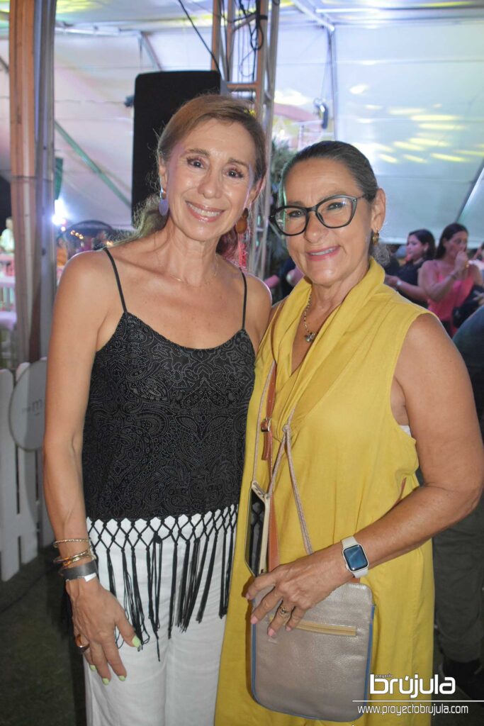 25 PATY DE BROUWER Y MARGARíSSIMA ALVAREZ