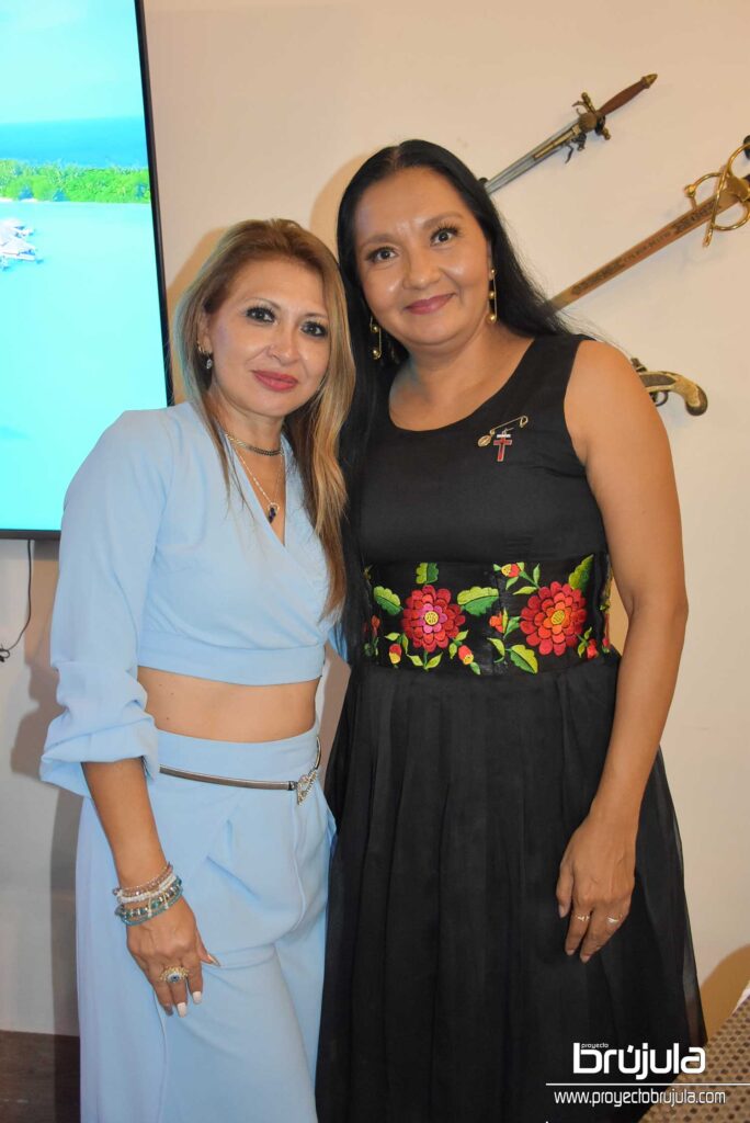 4 PERLA TABASCO Y JOSEFINA CARRASCO