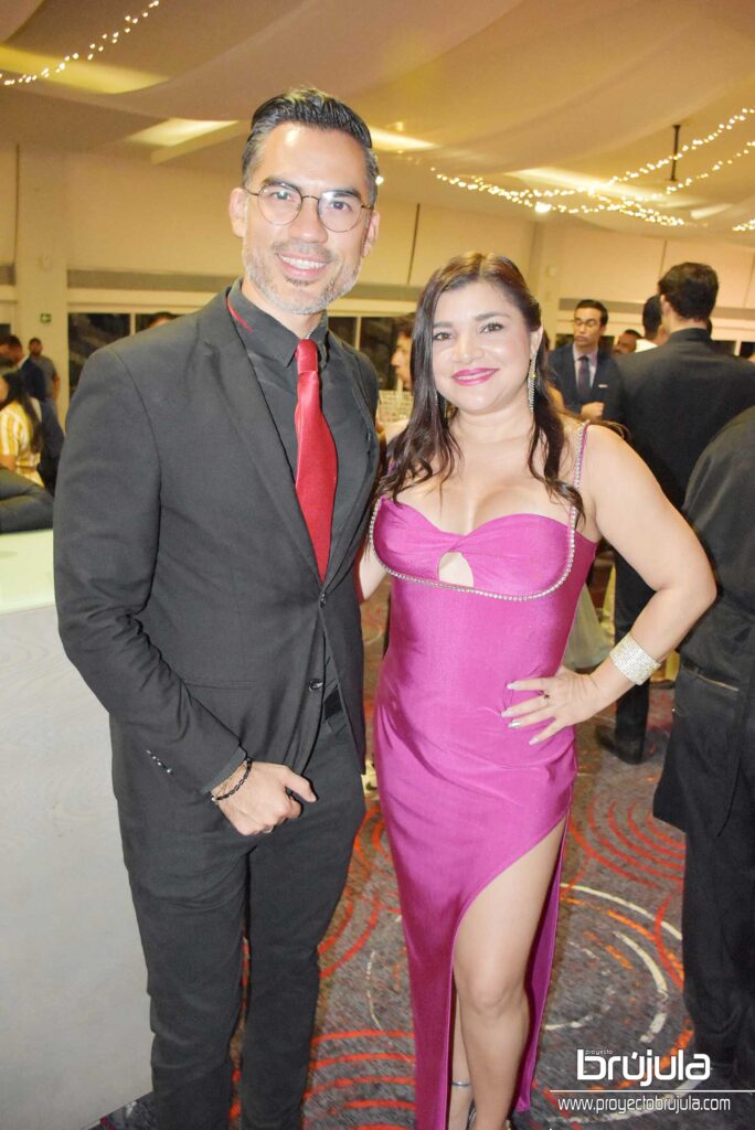 4 GERARDO SEGOVIANO Y JOY RODRIGUEZ