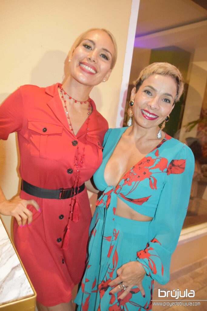 8 LILIANA ROSALES Y CLARISSA MANZANEKE