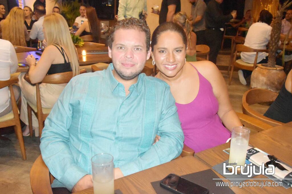 9 DIEGO BRUNELL Y MARIANA ORTEGA 