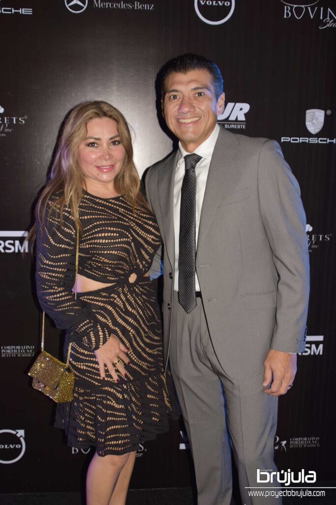 13 WENDY OROZCO Y ROLANDO MELO