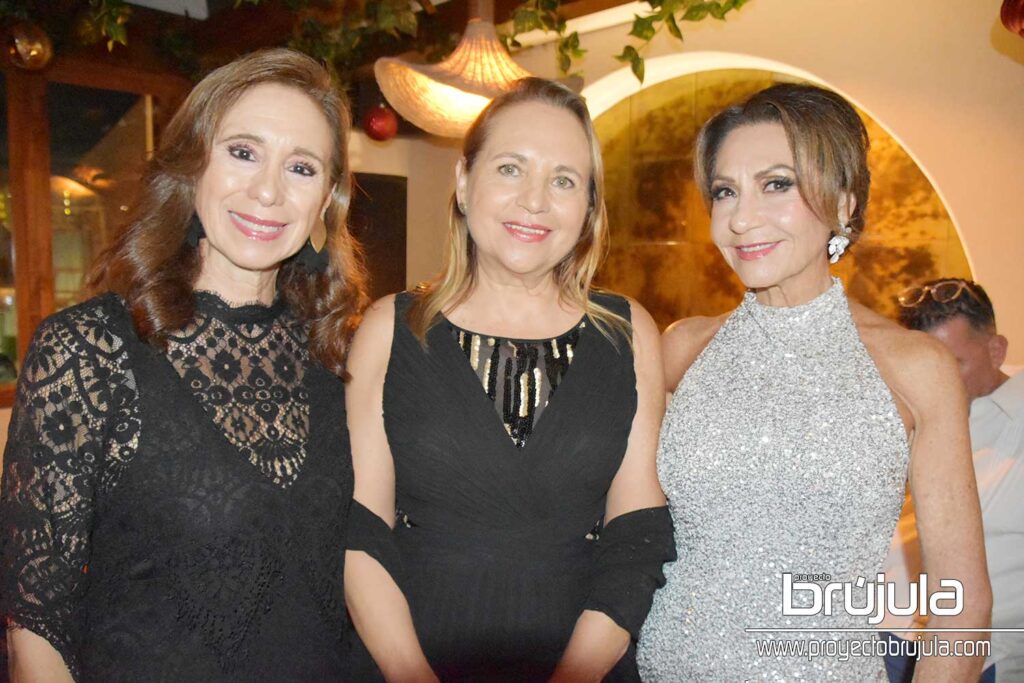 7 PATY DE BROUWER, PATY MEDINA Y LOURDES VARA