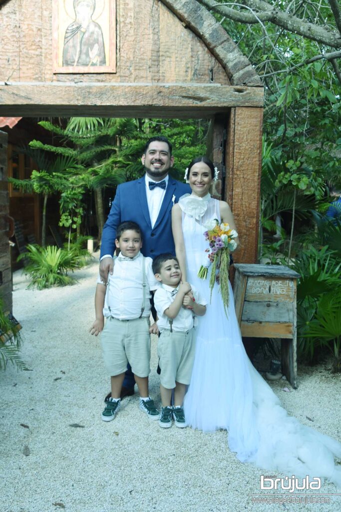 1 LOS NOVIOS Y SUS BENDICIONES SERGIO Y SANTIAGO 