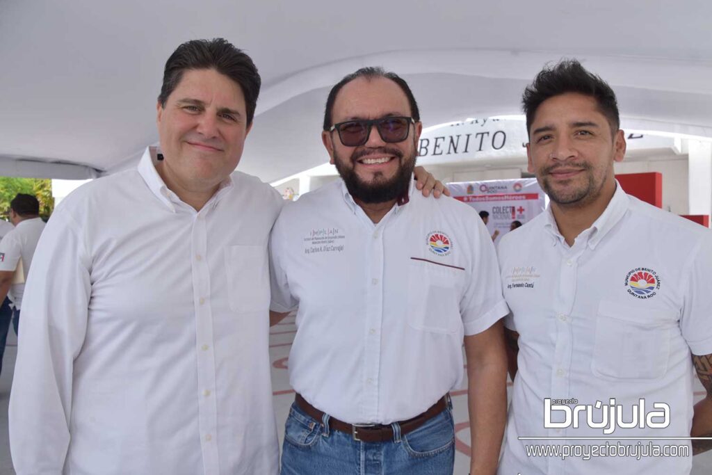 12 JAVIER ZUBIRáN, CARLOS DíAZ Y FERNANDO CANTú