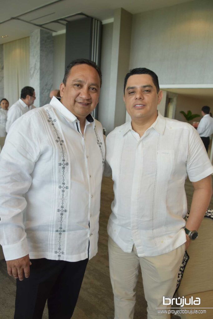 21 ARMANDO RUIZ Y OSCAR VAZQUEZ