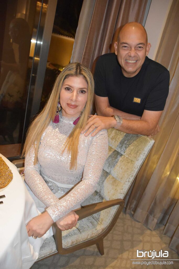 4 ALFREDO Y ERIKA HERNANDEZ