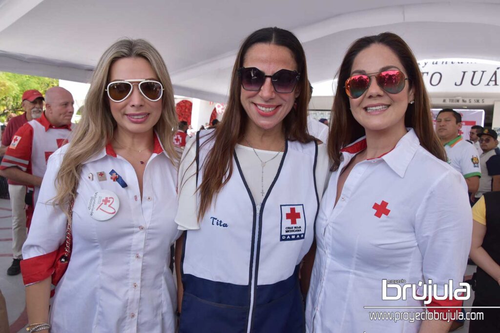 9 IVETTE ESPINOSA, TITA BARRERA Y CECI BELAUNZARáN