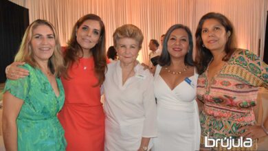 SANDRA HANON, MARILú MARISCAL DEL VILCHIS, KATIA JUSTO Y ALFONZO