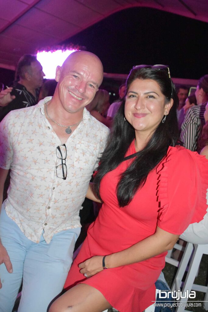 15 PAUL Y SUSAN WILSON