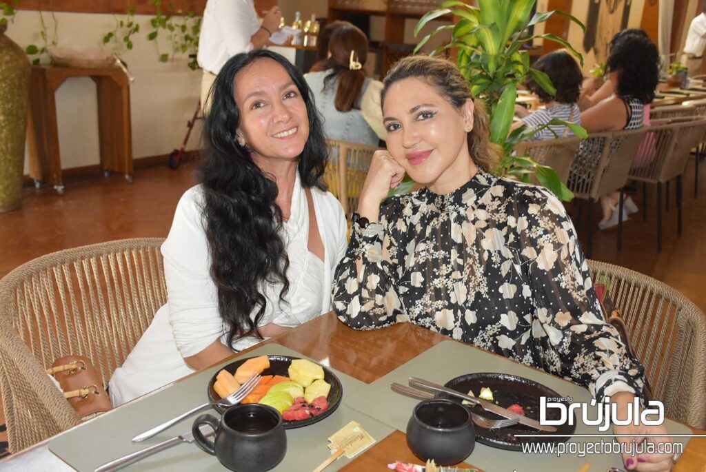8 IRENE NAVA Y MARLEN FIGUEROA