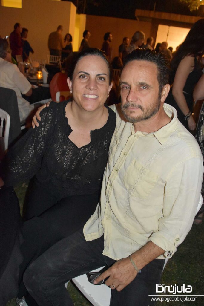11 ELENA CONTRO Y FERNANDO ALMEIDA