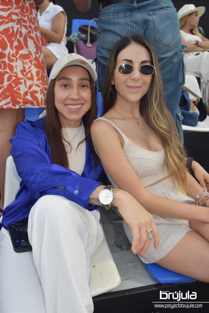 14 MARIANA CRAVIOTO Y ARANTXA CáRDENAS