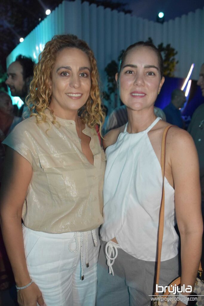 5 MóNICA YUNES Y PAULINA MILDARE