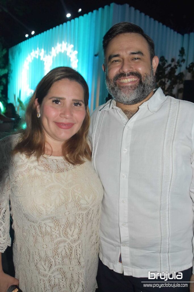 7 ANA CUéLLAR Y RAJIV HEREDIA