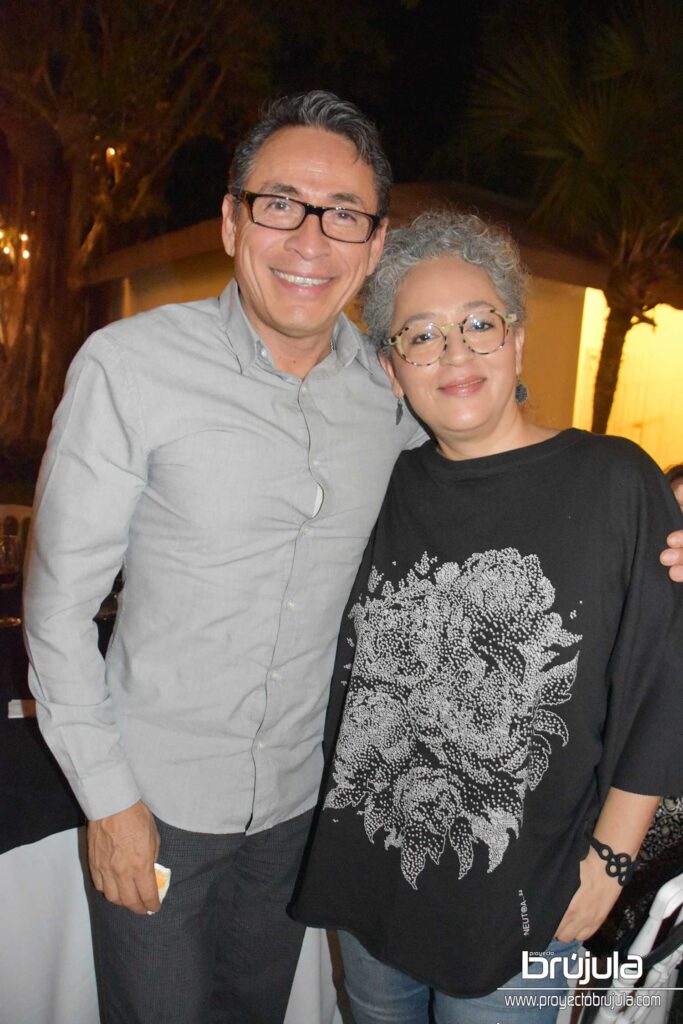 7 GERARDO TLAPA Y MARCELA TORRES