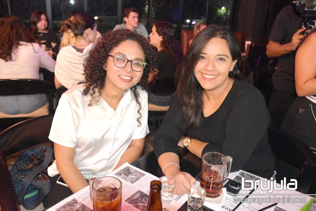 11 MARCE GóMEZ Y ADAHI FUENTES