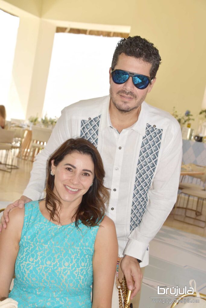 16 RAúL RENDóN Y AURORA DE ZULUETA