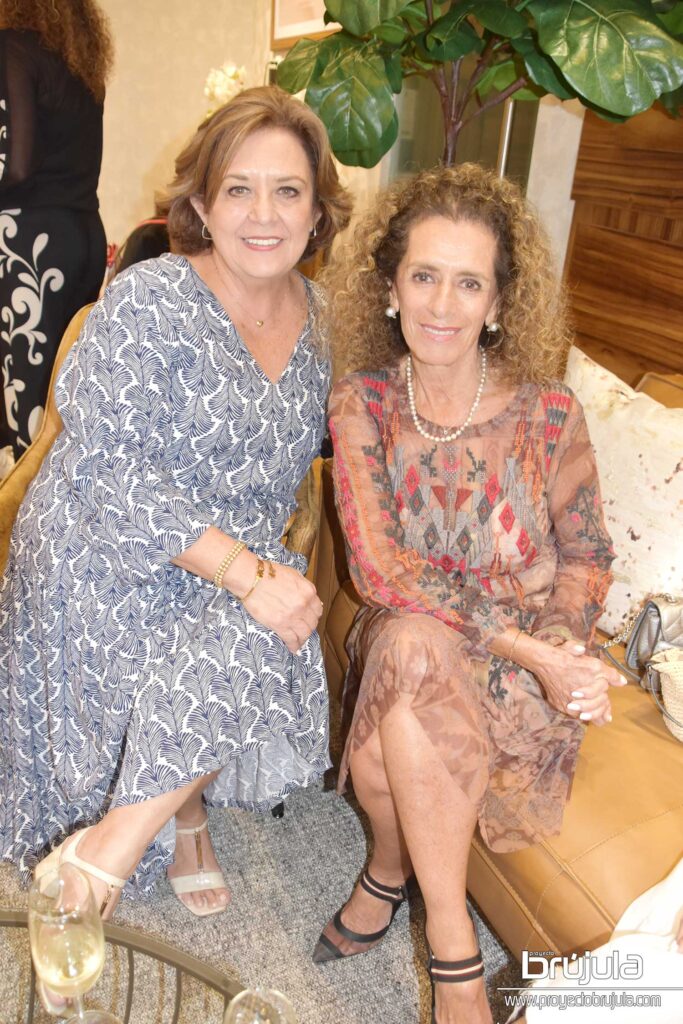 2 MARGARITA HERNáNDEZ Y NOEMí CONSTANDSE