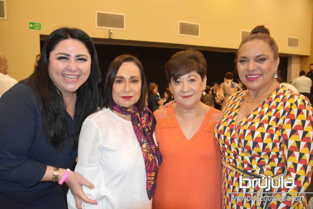 5 BIBIAN CASTILLO, CATALINA Y JOVITA PORTILLO CON HAIDé SERRANO