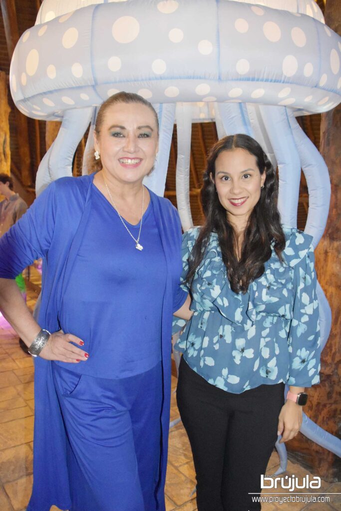 6 SANDRA CRUZ Y ADDY GAMBOA
