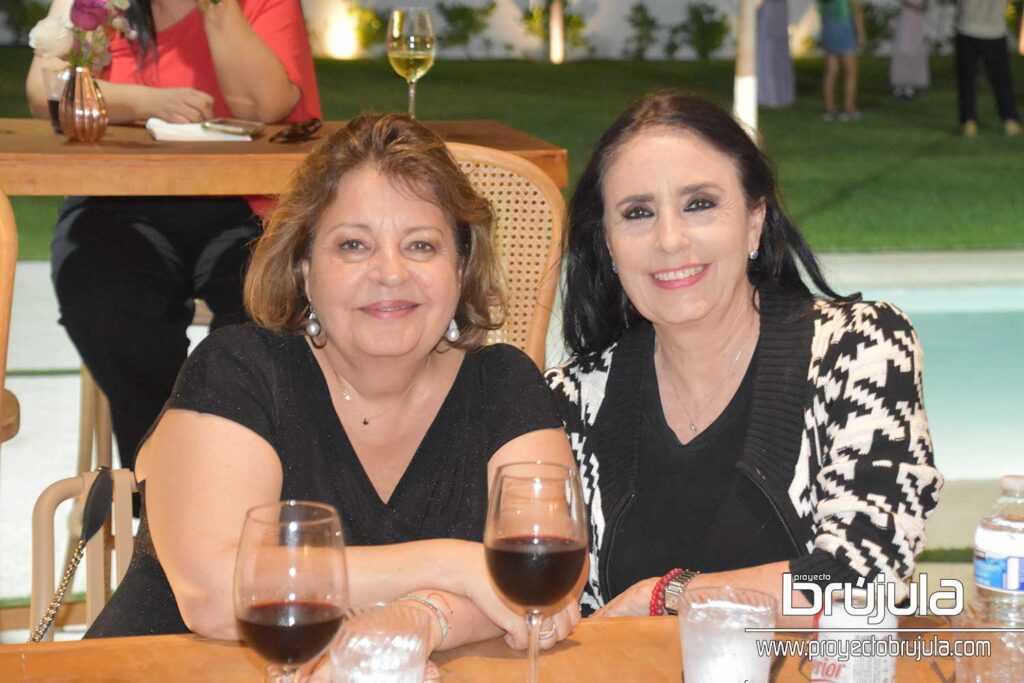 7 CECILIA PROVENCIO Y MARTHA RODRíGUEZ