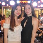 8 ANGéLICA FERNáNDEZ Y FRANCIE CAROLINAS