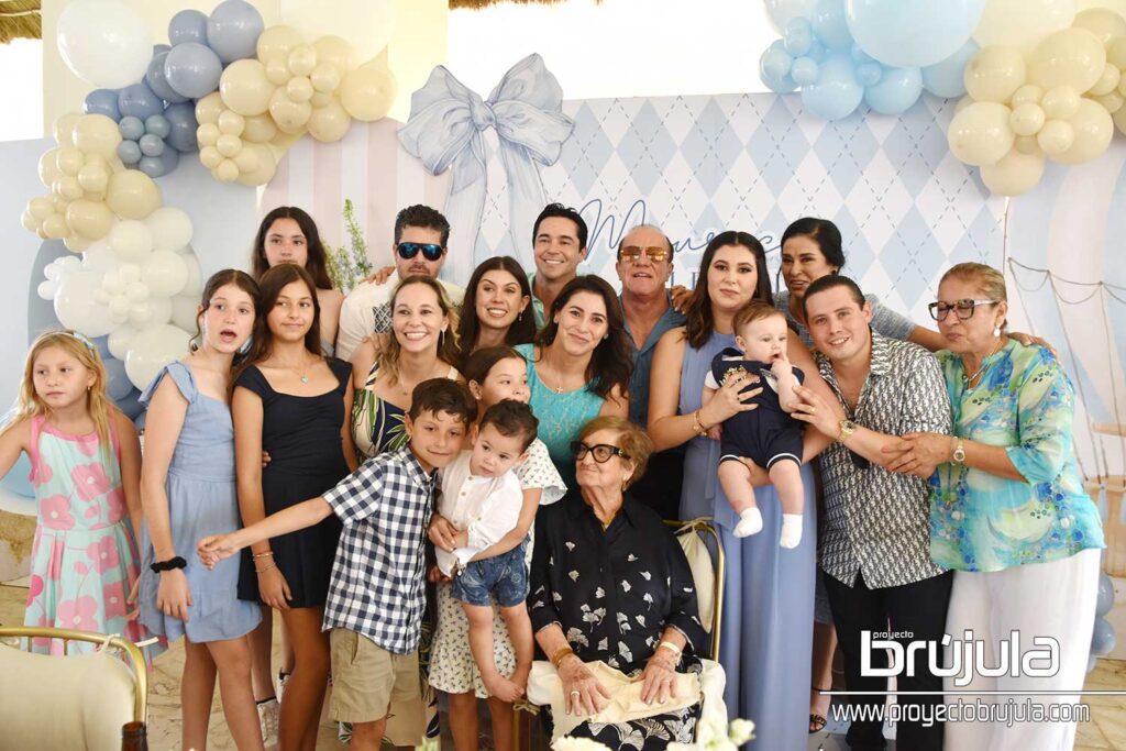 8 FAMILIA DE ZULUETA