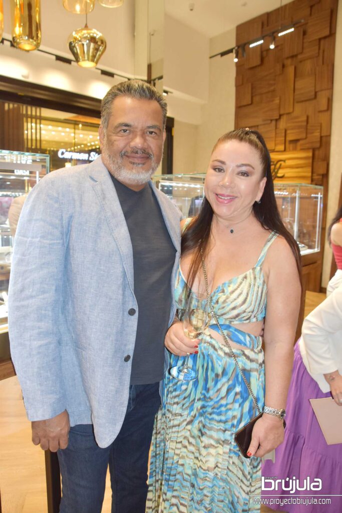 8 JOSé LUIS JOYA Y MARTHA RAMíREZ