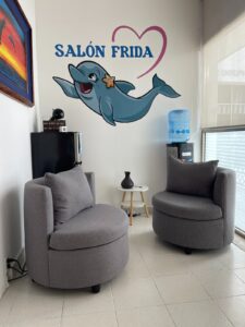 DOLPHIN DISCOVERY SALA LACTANCIA 4