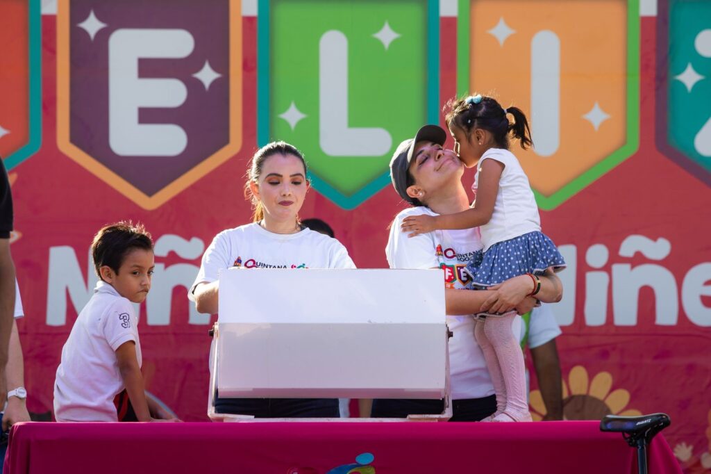 ¡PLAYA DEL CARMEN SE LLENA DE SONRISAS! MARA LEZAMA Y ESTEFANíA MERCADO CELEBRAN A LO GRANDE EL DíA DE LA NIñEZ4