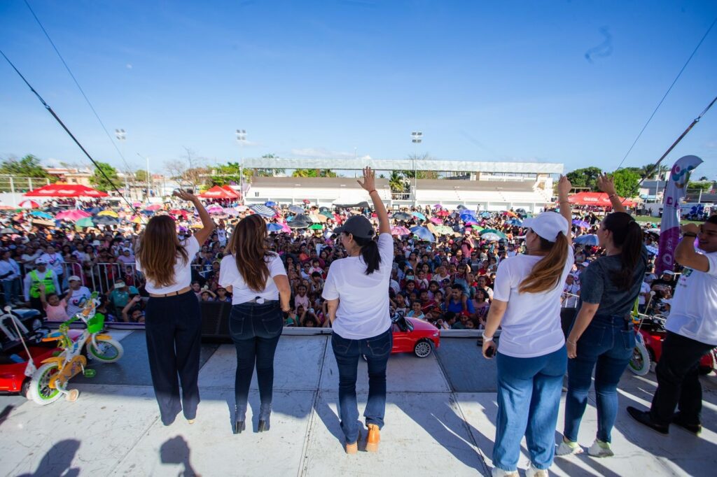 ¡PLAYA DEL CARMEN SE LLENA DE SONRISAS! MARA LEZAMA Y ESTEFANíA MERCADO CELEBRAN A LO GRANDE EL DíA DE LA NIñEZ8