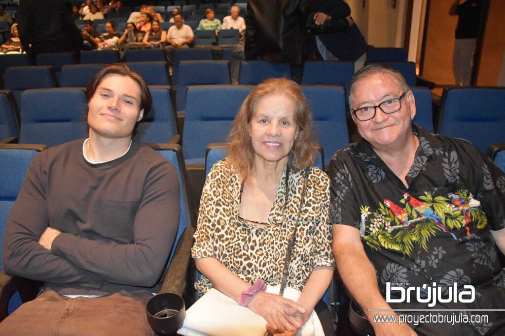 13 VALENTINO E IRMA ARNAUDA Y AGUSTíN HERRERA
