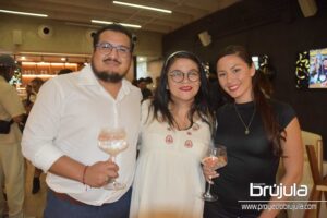 15 DAVID CHAN, ALEJANDRA HERNáNDEZ Y FLORENCIA FREIJO