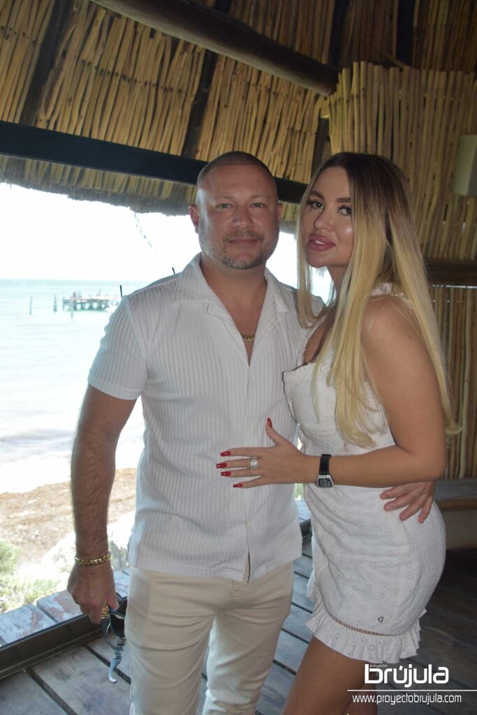 17 CHRIS SANDERS E INNA KULIS