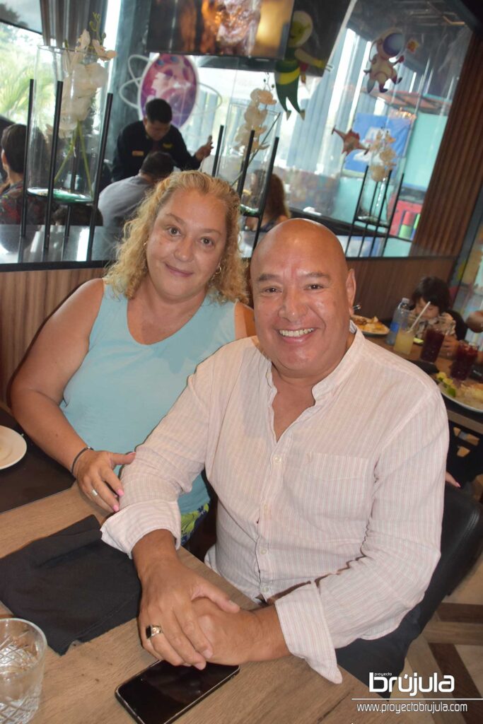 2 CLAU HERRERA Y MAX GARCíA