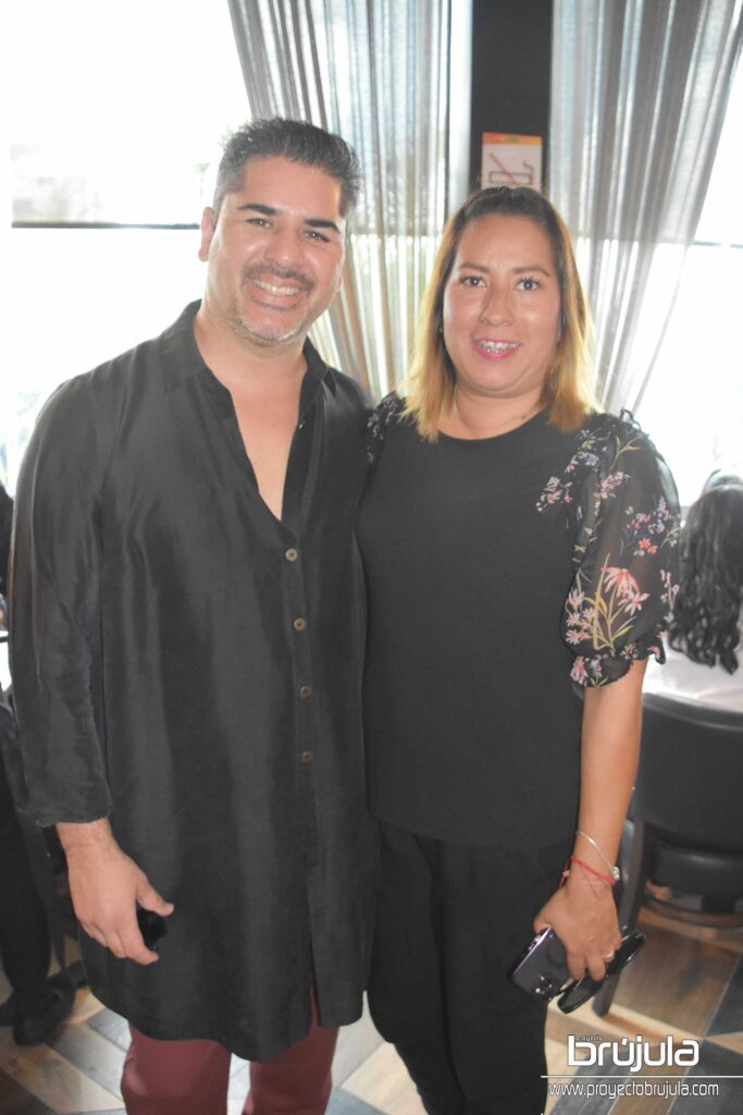 21 LUIS CARLíN Y FABIOLA CASTILLO
