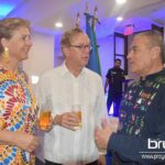 5 ELLEN Y WILFRED MOHR CON RAFAEL ALEGRE