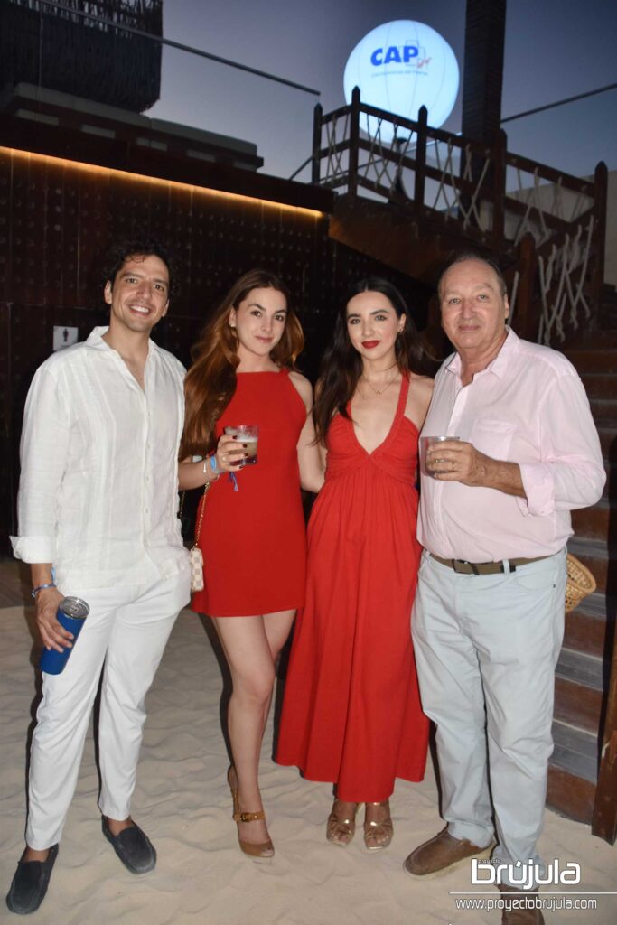 7 JUAN CARLOS MARTORELL, SOFíA ARISTA, VALENTINA Y HUMBERTO ACEVEDO