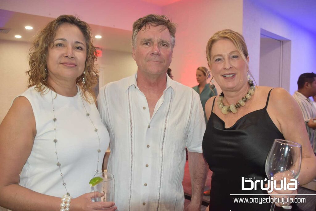 8 PAULA HERNáNDEZ, EGBERT KUIPER Y NICOLE BROUWERS