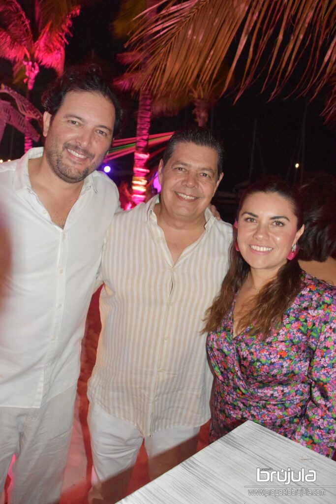 9 DIEGO LANG CON ALEJANDRO Y PAOLA ARVIZU