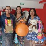 9 ROCíO MENA, PATY GARCíA Y VERO COSSíO