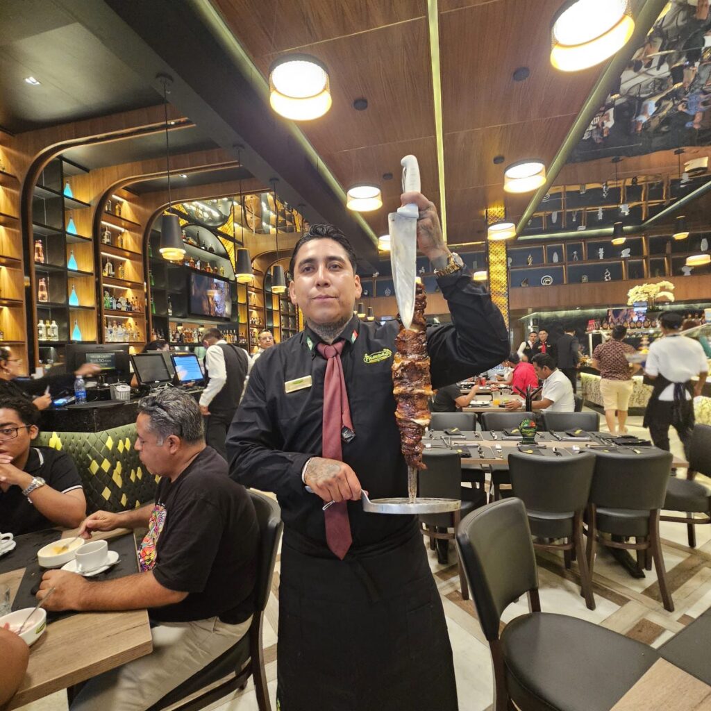 SE INAUGURA EL NUEVO MR PAMPAS CANCúN EN LA BONAMPAK7