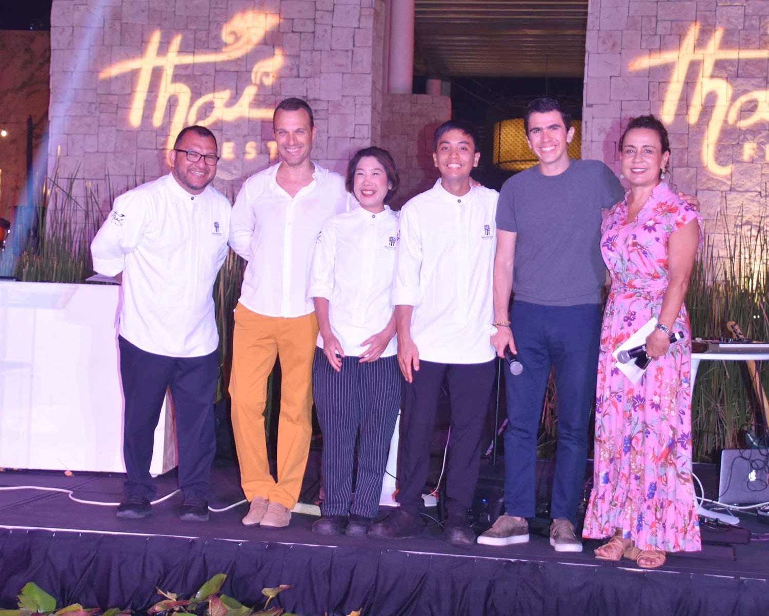1 VICTOR TUFIñO, ALFONSO CUNHA, CHEF MAY DUANGPORN SOPASAB, CHEF HAMY, ANDRéS AGUILAR Y ANDREA CARNEIRO