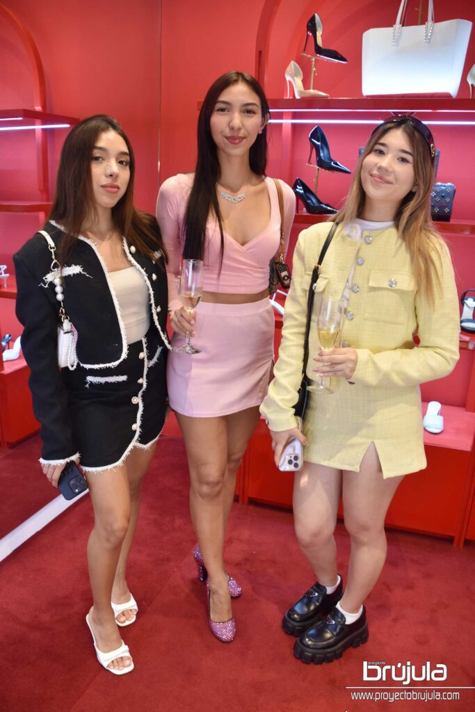 11 ALEXANDRA CAN, DALILAH PéREZ Y XIMENA CAMPOS