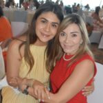 12 MARTHA ELIZONDO Y CECI SOSA