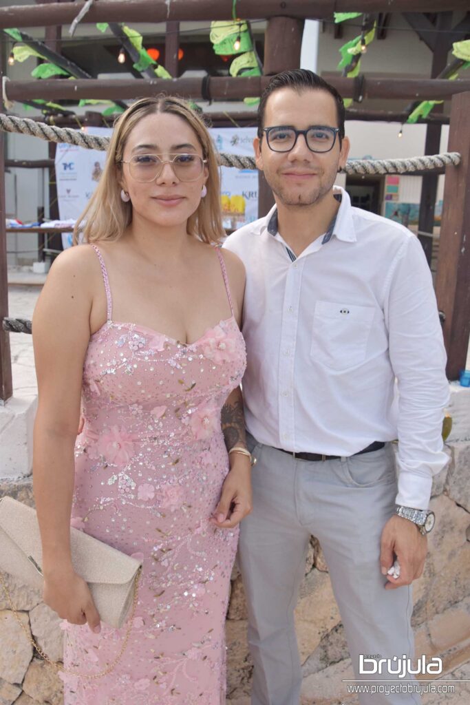 16 EMMA NEGRETE Y JAVIER VALENCIA